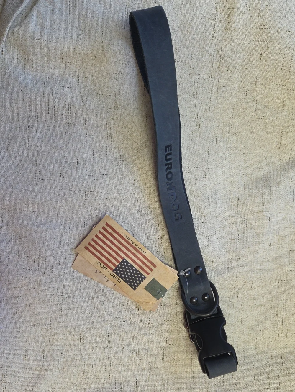 EuroDog Leather Dog Collar with Quick-Release Buckle 16